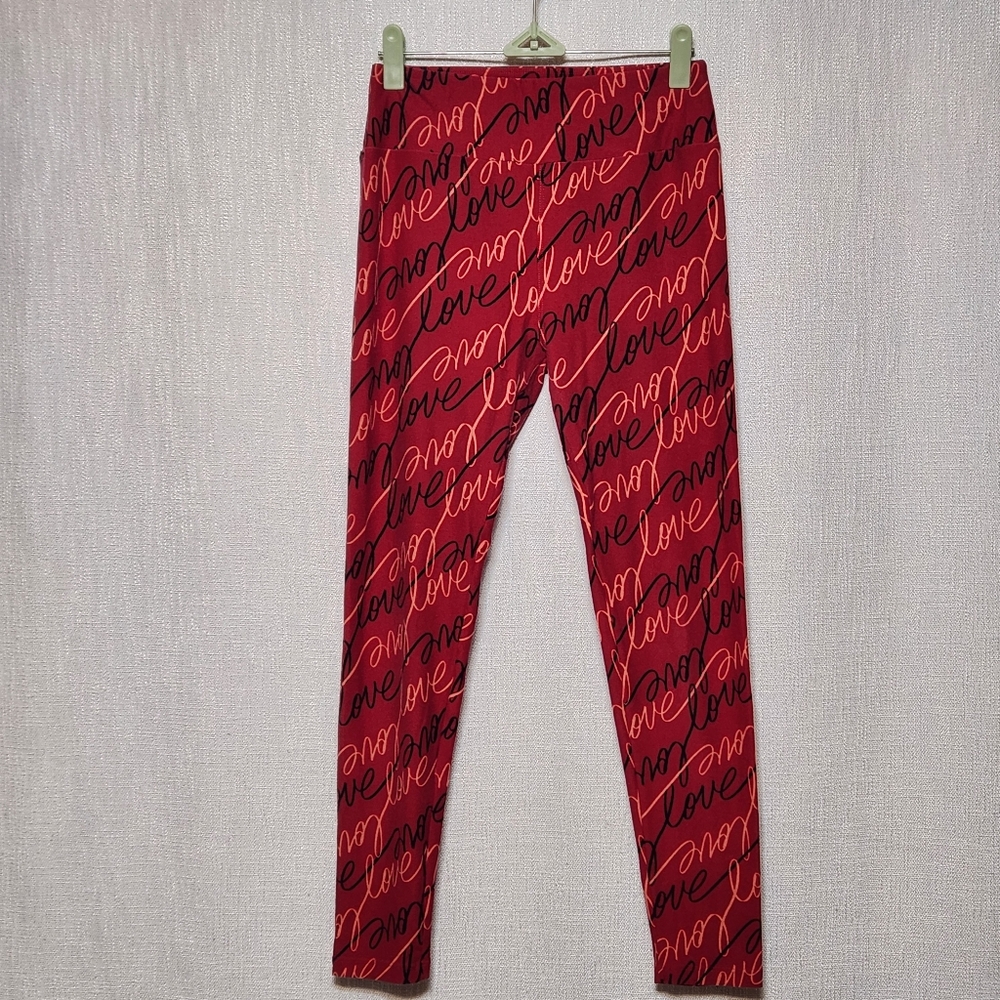 Lularoe Leggings Red Black Writing Cursive LOVE Soft OS One Size